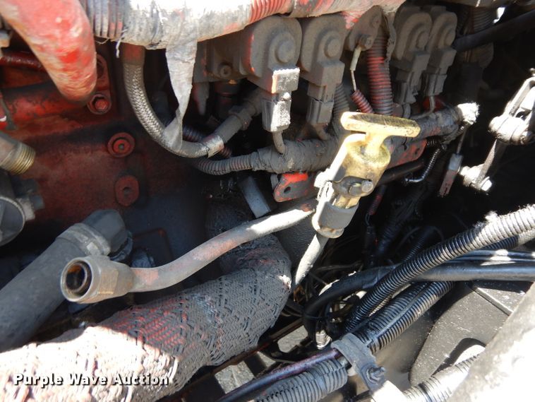 image for item HA9250 2005 International 9200i  semi truck