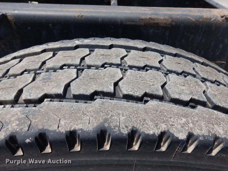 image for item HA9250 2005 International 9200i  semi truck