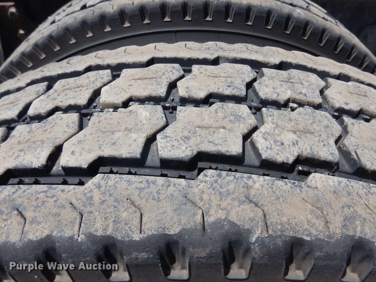 image for item HA9250 2005 International 9200i  semi truck