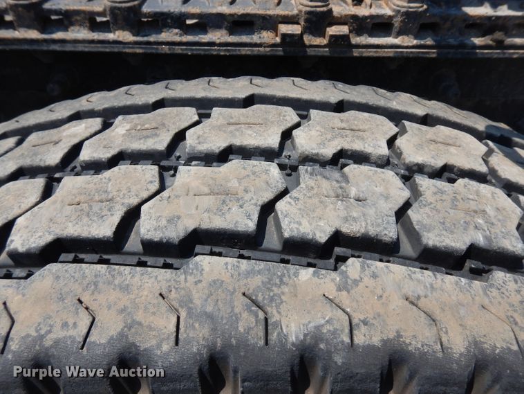 image for item HA9250 2005 International 9200i  semi truck