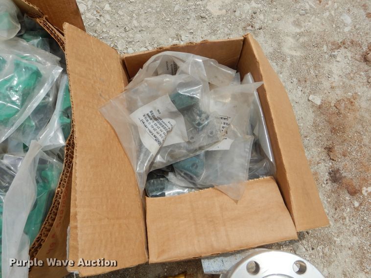 image for item HM9584 Truck parts