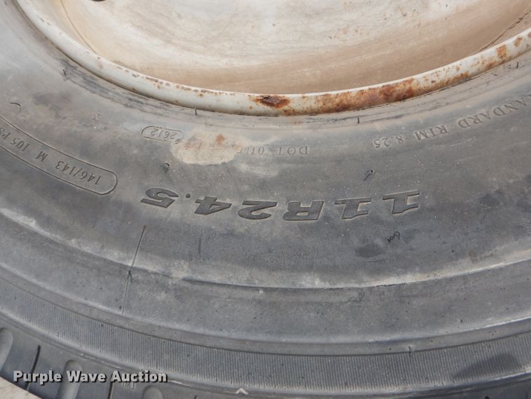 image for item HM9588 (5) 11R24.5 tires