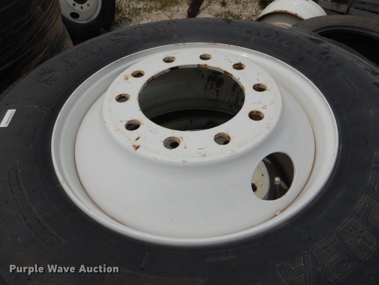 image for item HM9591 (4) 295/75R22.5 tires