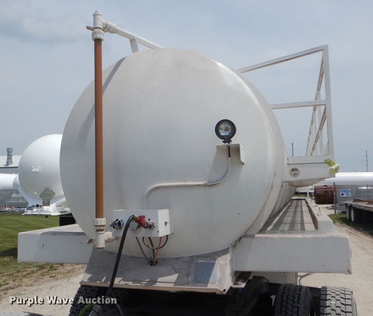 image for item HM9597 2013 Majona Steel vacuum trailer