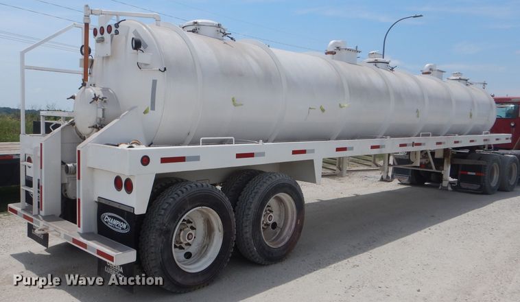 image for item HM9597 2013 Majona Steel vacuum trailer