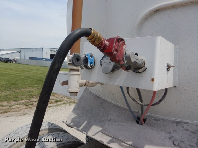 image for item HM9597 2013 Majona Steel vacuum trailer