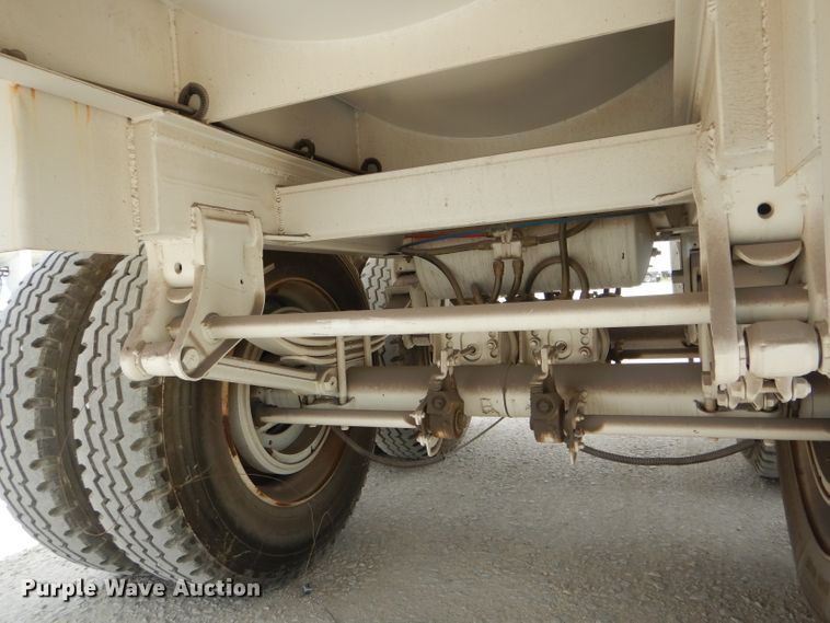 image for item HM9597 2013 Majona Steel vacuum trailer