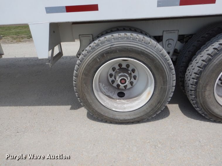image for item HM9597 2013 Majona Steel vacuum trailer