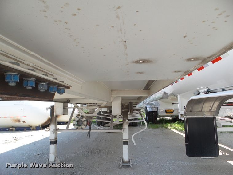 image for item HM9597 2013 Majona Steel vacuum trailer