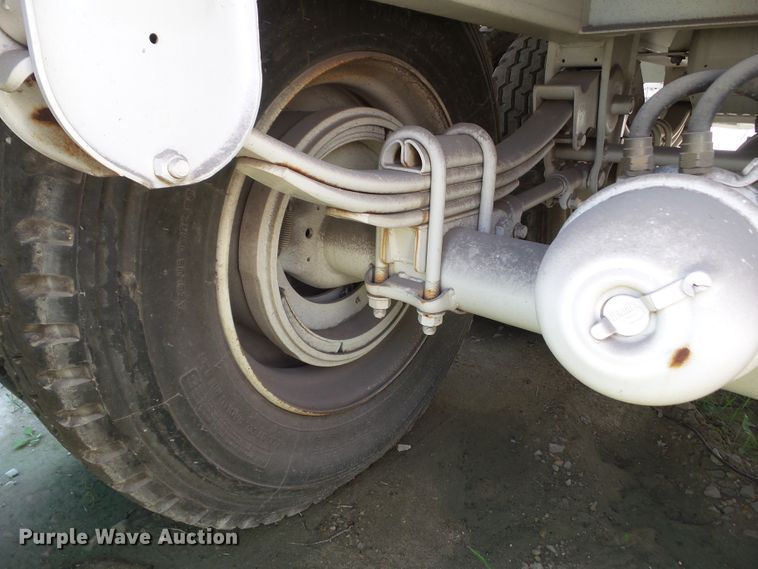 image for item HM9597 2013 Majona Steel vacuum trailer