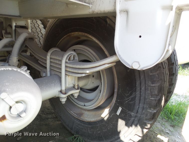 image for item HM9597 2013 Majona Steel vacuum trailer