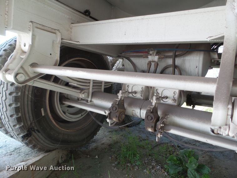 image for item HM9597 2013 Majona Steel vacuum trailer