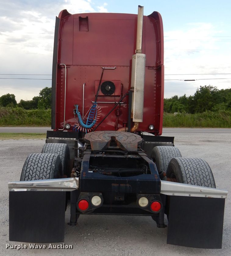 image for item HS9651 2006 Peterbilt 387  semi tractor