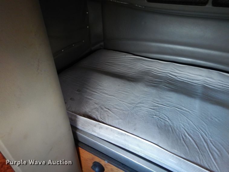 image for item HS9651 2006 Peterbilt 387  semi tractor