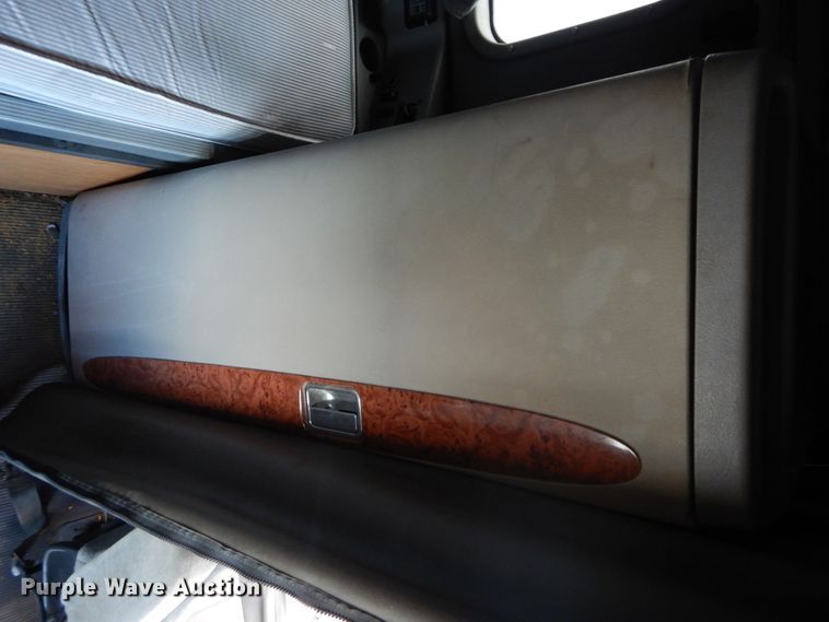 image for item HS9651 2006 Peterbilt 387  semi tractor