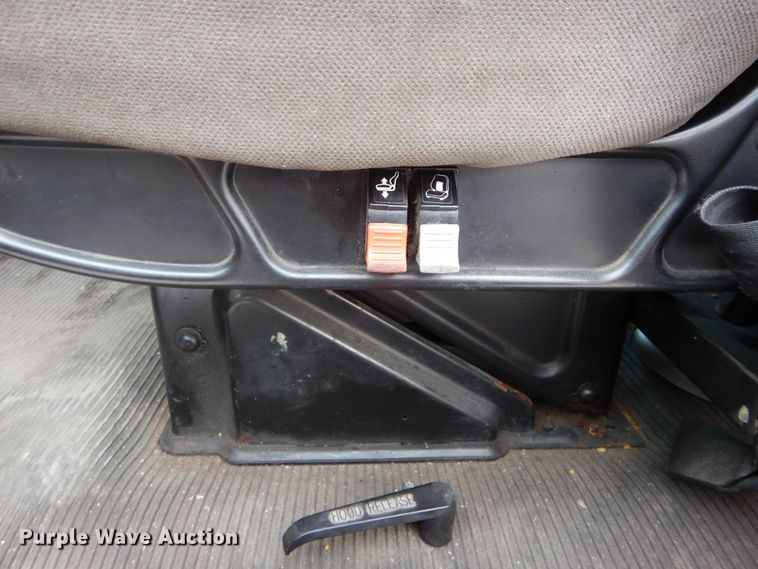 image for item HS9651 2006 Peterbilt 387  semi tractor