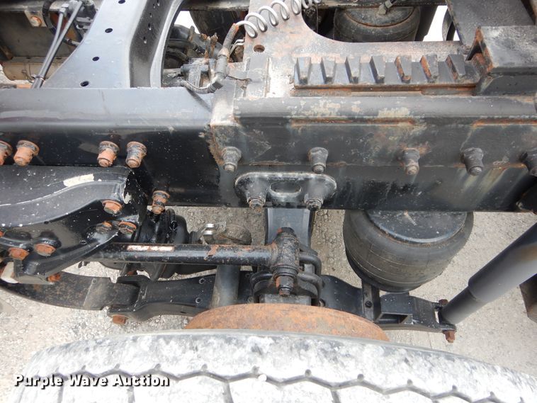 image for item HS9651 2006 Peterbilt 387  semi tractor