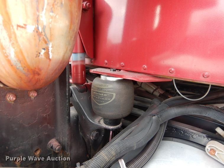 image for item HS9651 2006 Peterbilt 387  semi tractor