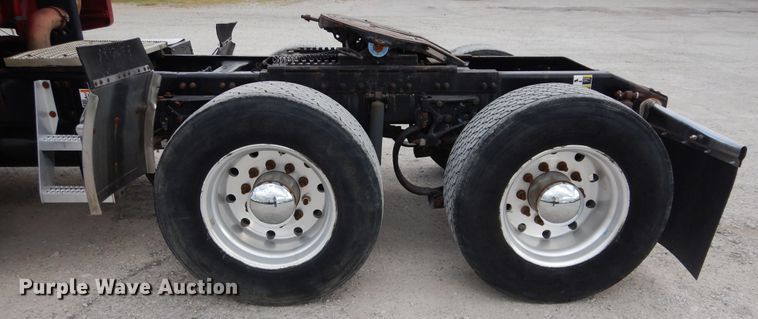 image for item HS9651 2006 Peterbilt 387  semi tractor