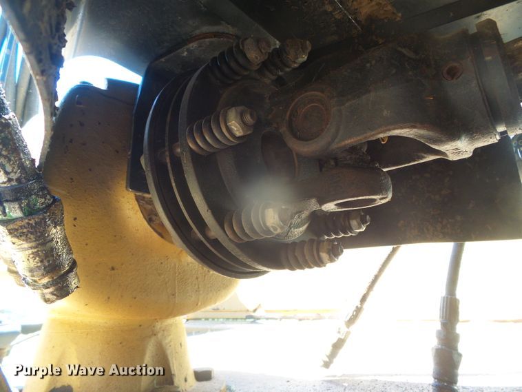 image for item DD0473 Land Pride Commander batwing rotary mower