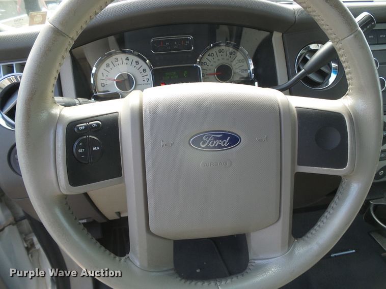 image for item DD0481 2008 Ford Expedition XLT  SUV