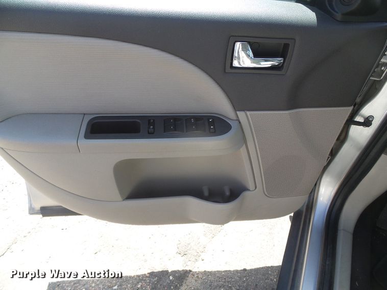 image for item DD0482 2008 Ford Taurus SEL