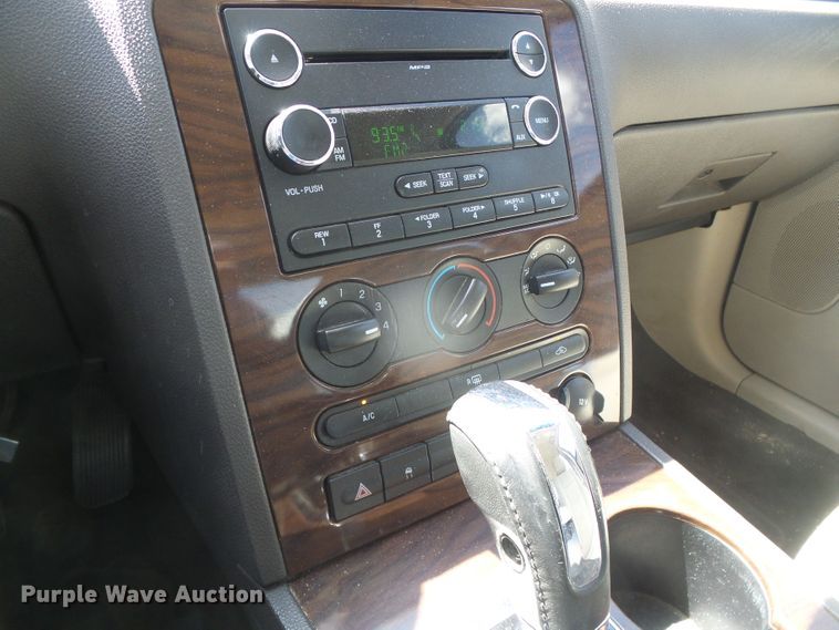 image for item DD0482 2008 Ford Taurus SEL