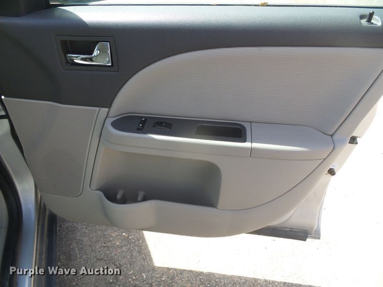 image for item DD0482 2008 Ford Taurus SEL