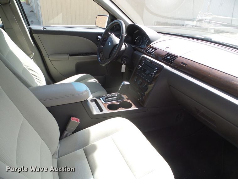 image for item DD0482 2008 Ford Taurus SEL