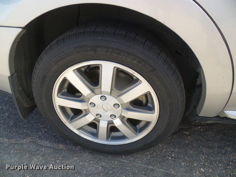 image for item DD0482 2008 Ford Taurus SEL