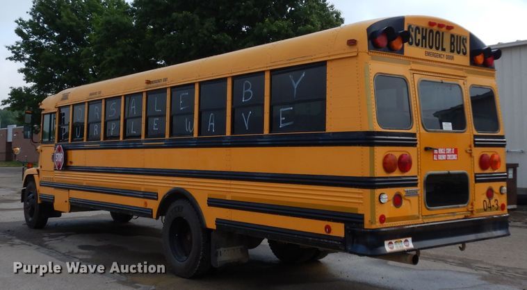 image for item DF4096 2004 Freightliner FS65  school bus