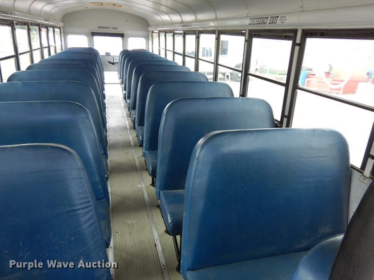 image for item DF4096 2004 Freightliner FS65  school bus