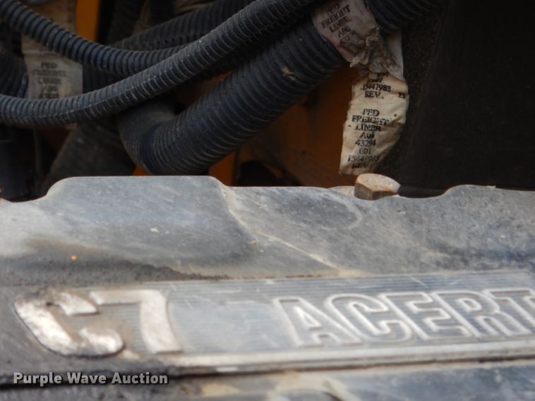 image for item DF4096 2004 Freightliner FS65  school bus