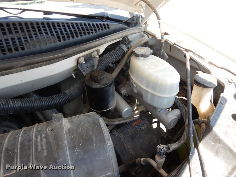 image for item DF4105 2011 Chevrolet Express 1500  van