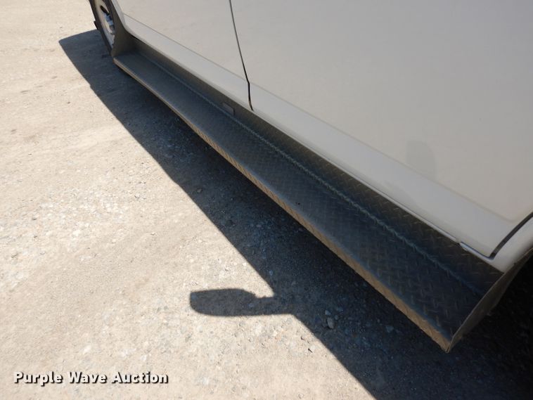 image for item DF4105 2011 Chevrolet Express 1500  van