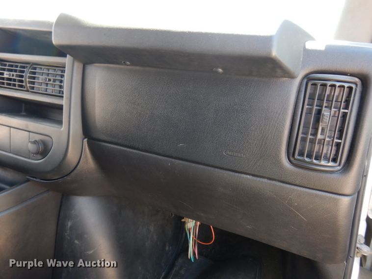 image for item DF4105 2011 Chevrolet Express 1500  van