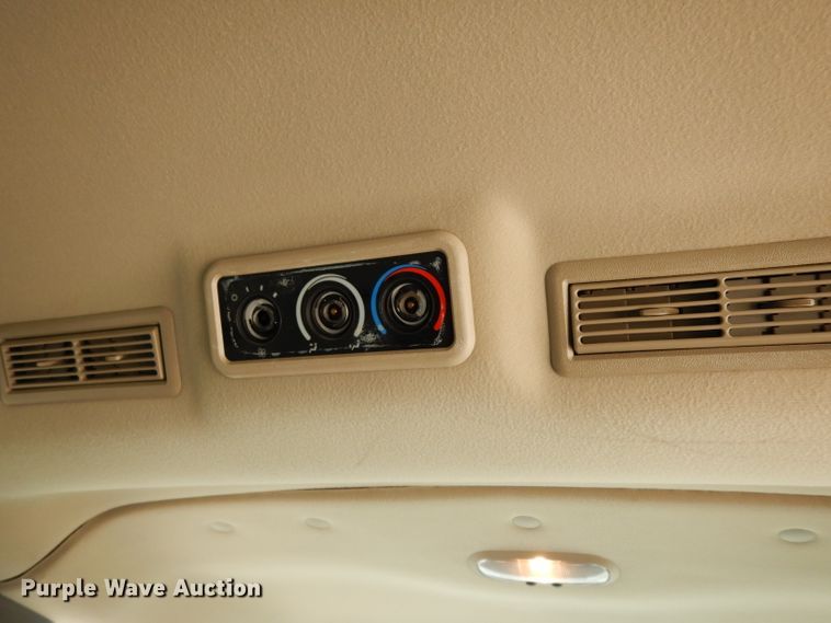 image for item DF4105 2011 Chevrolet Express 1500  van