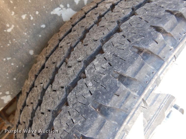 image for item DF4105 2011 Chevrolet Express 1500  van