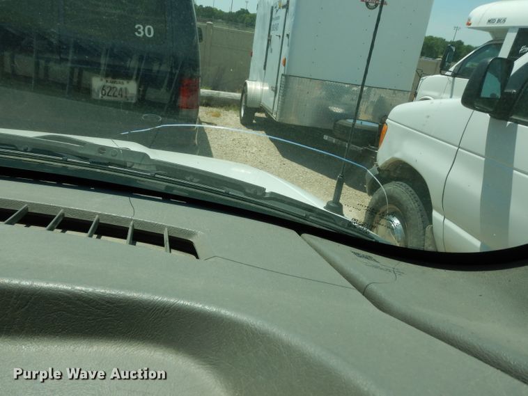 image for item DF4105 2011 Chevrolet Express 1500  van