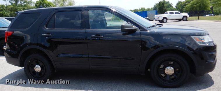 image for item DF4142 2016 Ford Explorer Police Interceptor  SUV