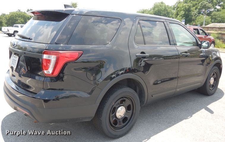 image for item DF4142 2016 Ford Explorer Police Interceptor  SUV