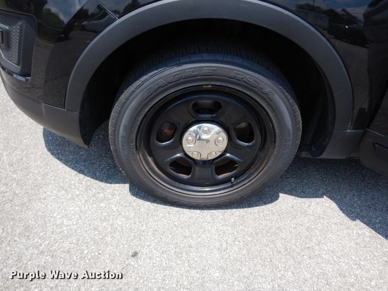 image for item DF4142 2016 Ford Explorer Police Interceptor  SUV