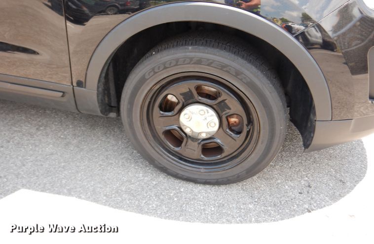 image for item DF4142 2016 Ford Explorer Police Interceptor  SUV