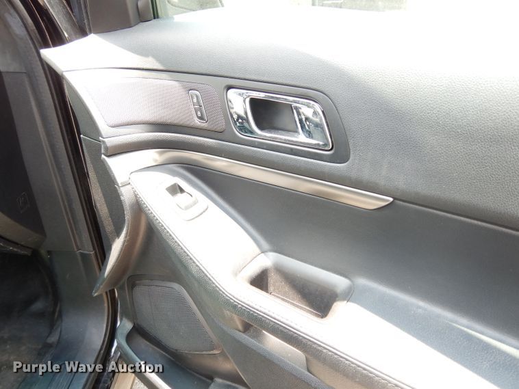 image for item DF4142 2016 Ford Explorer Police Interceptor  SUV