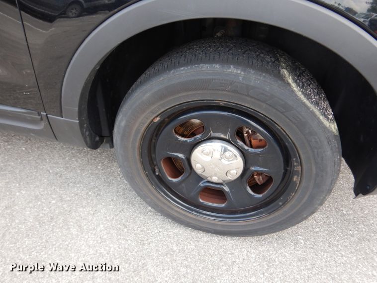 image for item DF4143 2015 Ford Explorer Police Interceptor  SUV