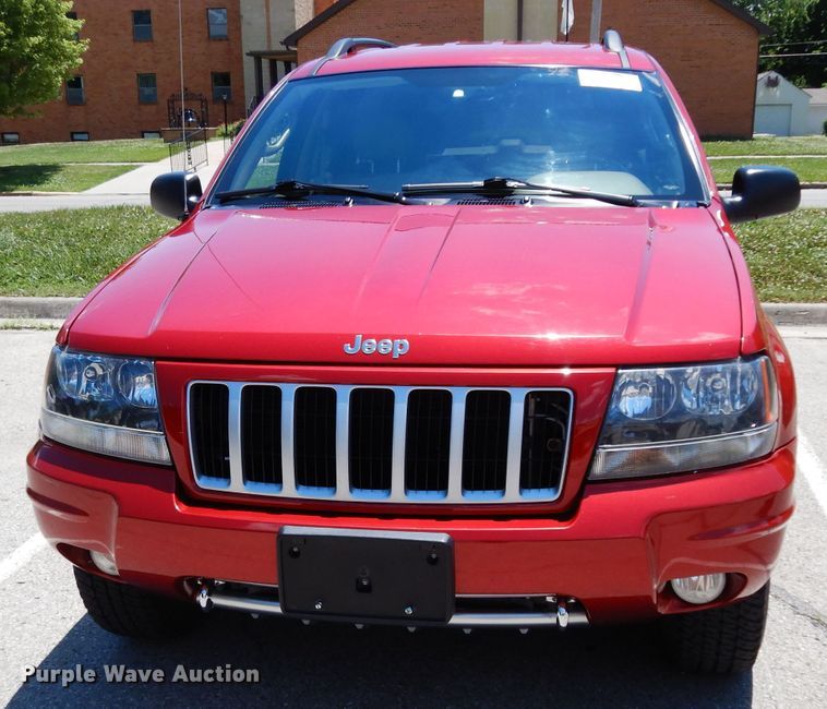 image for item DF4168 2004 Jeep Grand Cherokee SE  SUV