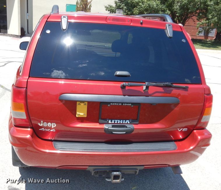 image for item DF4168 2004 Jeep Grand Cherokee SE  SUV