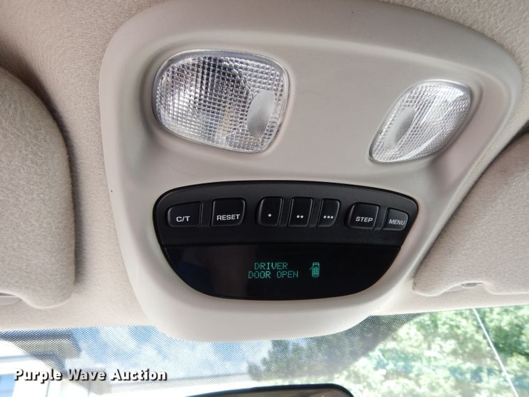 image for item DF4168 2004 Jeep Grand Cherokee SE  SUV