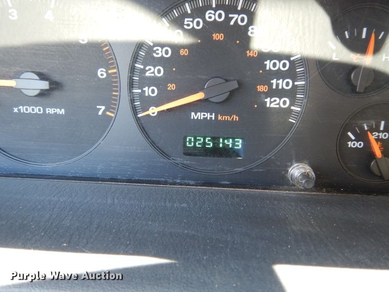 image for item DF4168 2004 Jeep Grand Cherokee SE  SUV