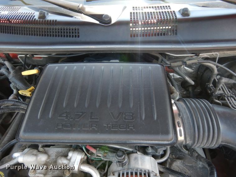 image for item DF4168 2004 Jeep Grand Cherokee SE  SUV